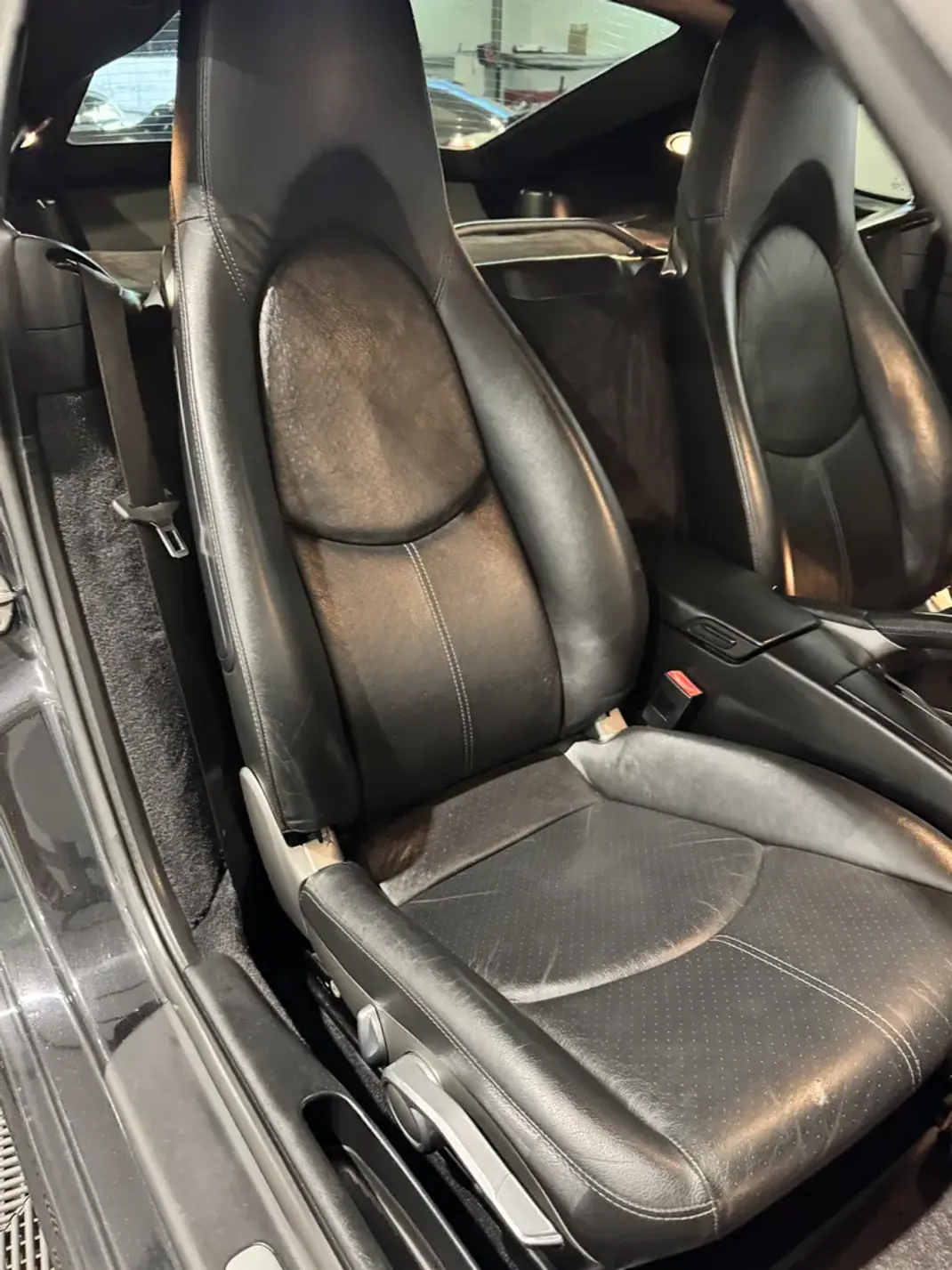 Porsche Cayman 2007 - 37900 EUR, 122381 km - 122381km - foto 21 de 33