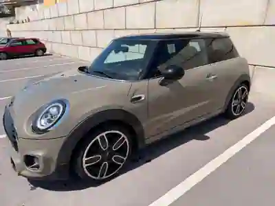 MINI One 2019