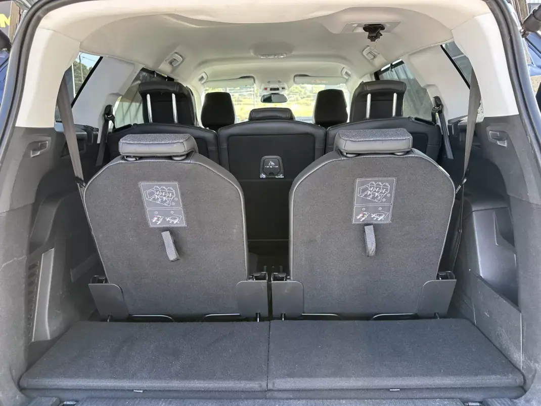 Peugeot 5008 2018 - 14900 EUR, 190000 km - 190000km - foto 33 de 73