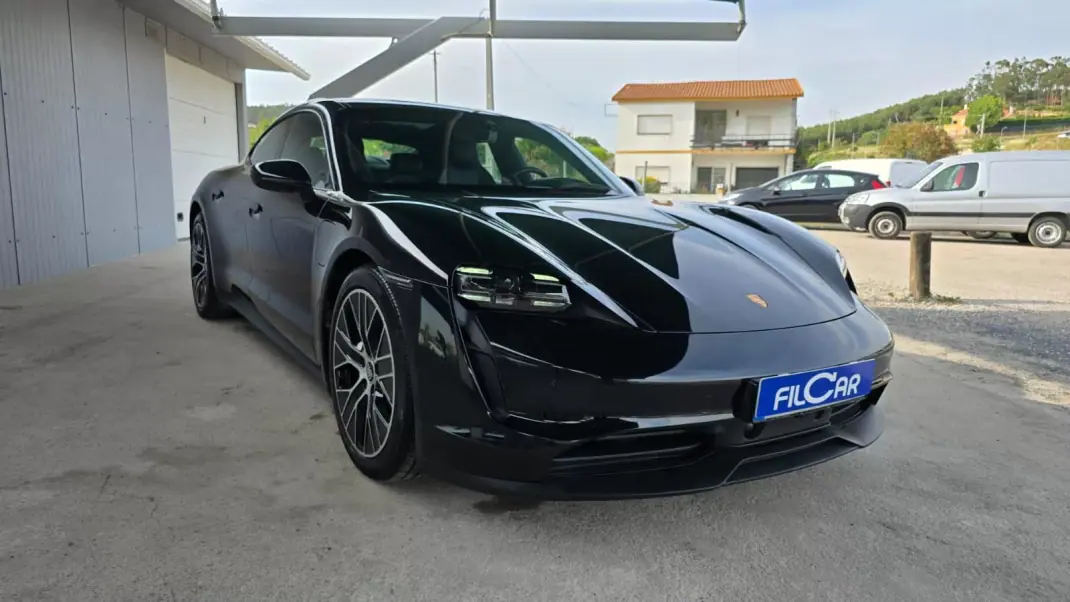 Porsche Taycan 2021 - 54500 EUR, 141090 km - 141090km - foto 5 de 30