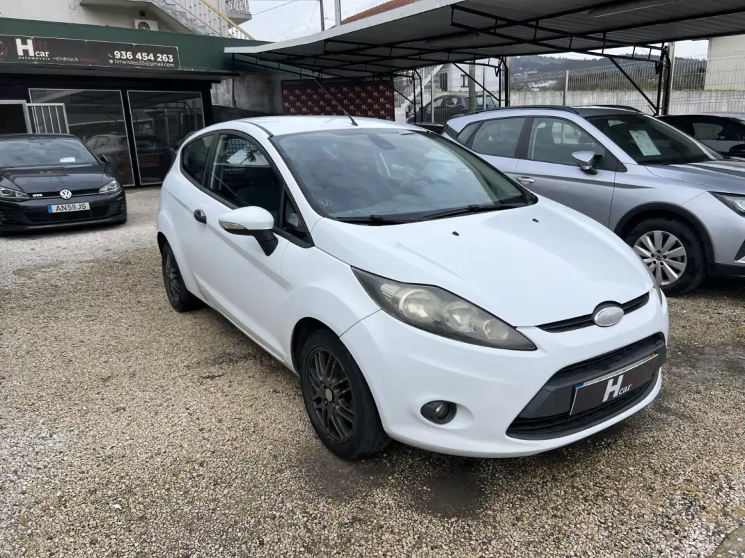 Ford Fiesta 1.4 TDCI 2010 - 4250 EUR, 260000 km - AUTO.MOTO.pt - 260000km - foto 2 de 16