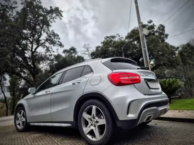 Mercedes-Benz GLA 200 2014 - 20000 EUR, 221000 km - AUTO.MOTO.pt - 221000km - foto 8 de 22