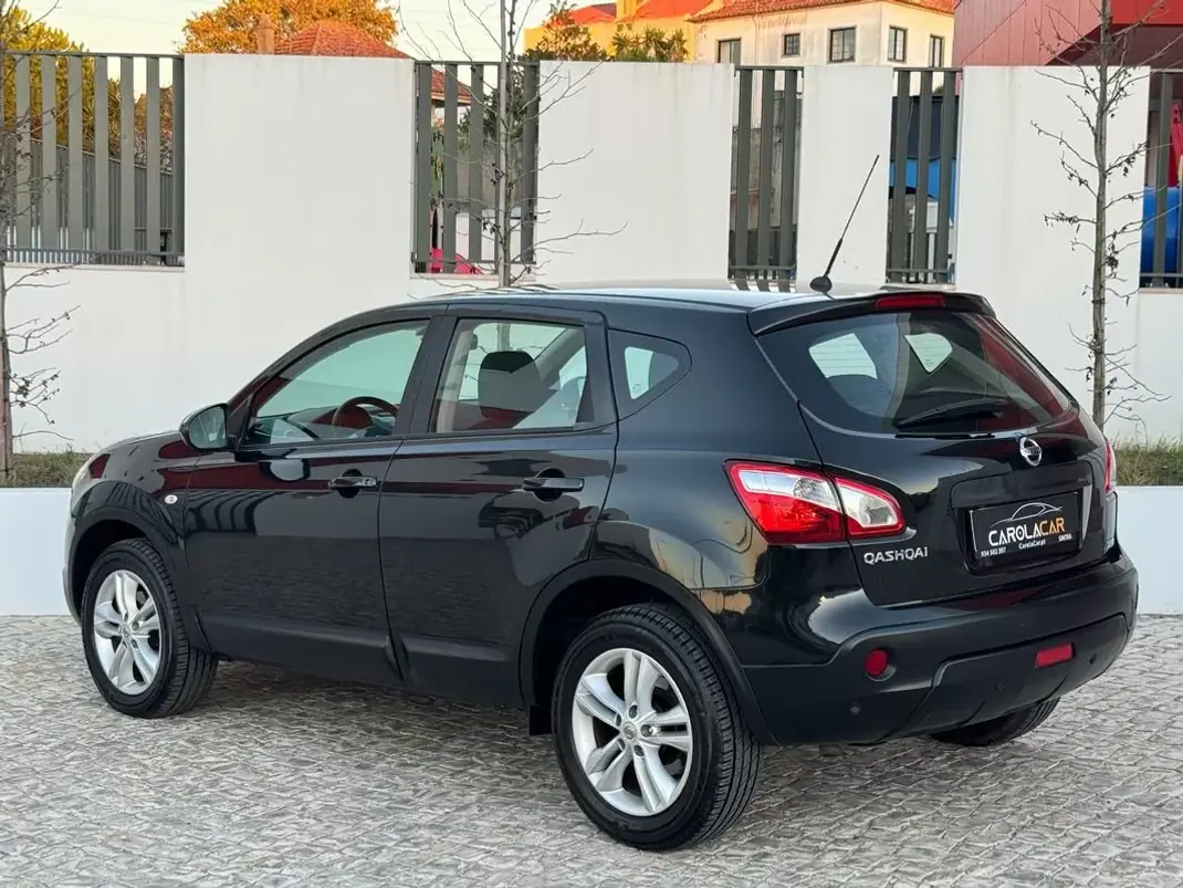 Nissan Qashqai 2010 - 8950 EUR, 115000 km - 115000km - foto 5 de 25