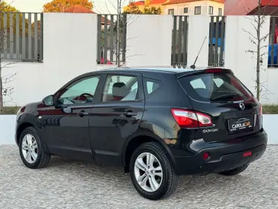 Nissan Qashqai 2010 - 8950 EUR, 115000 km - 115000km - foto 5 de 25