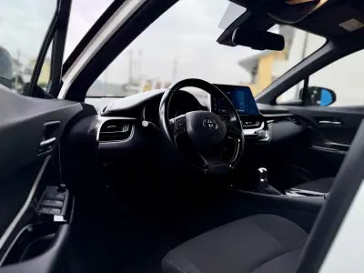Toyota C-HR 2019 - 23950 EUR, 84000 km - AUTO.MOTO.pt - 84000km - foto 12 de 24