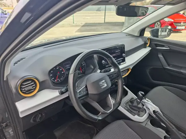 SEAT Arona 2022 - 15750 EUR, 47500 km - AUTO.MOTO.pt - 47500km - foto 27 de 28