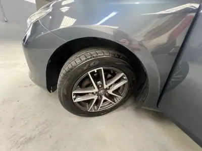 Toyota Auris Touring Sports 2014 - 12250 EUR, 160000 km - AUTO.MOTO.pt - 160000km - foto 8 de 9