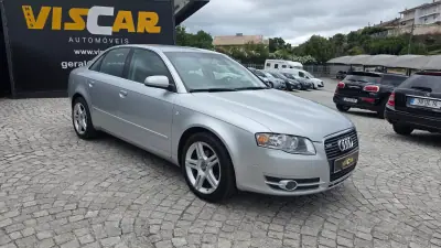 Audi A4 2007 - 5590 EUR, 300000 km - AUTO.MOTO.pt - 300000km - foto 6 de 19