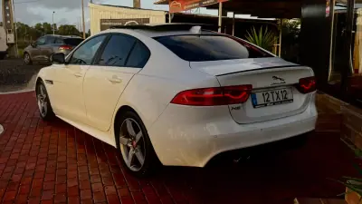Jaguar XE 2017 - 16990 EUR, 190000 km - AUTO.MOTO.pt - 190000km - foto 3 de 28