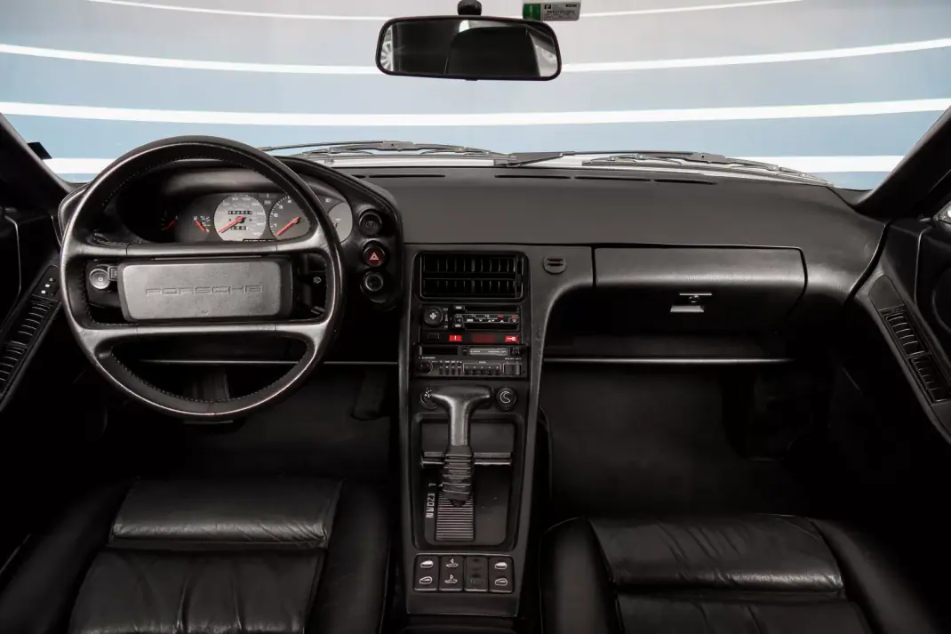 Porsche 928 1988 - 52500 EUR, 62911 km - AUTO.MOTO.pt - 62911km - foto 6 de 16