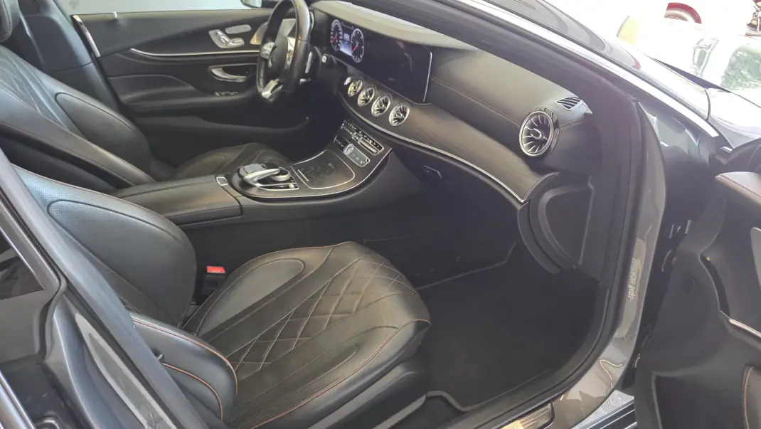 Mercedes-Benz CLS 400 2019 - 44500 EUR, 165703 km - AUTO.MOTO.pt - 165703km - foto 62 de 73