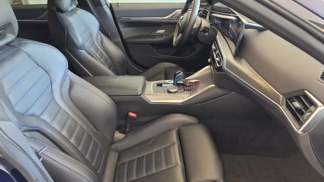 BMW i4 2023 - 38900 EUR, 51175 km - AUTO.MOTO.pt - 51175km - foto 54 de 62