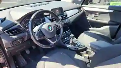 BMW 218 Gran Tourer 2016 - 13990 EUR, 216000 km - 216000km - foto 8 de 15