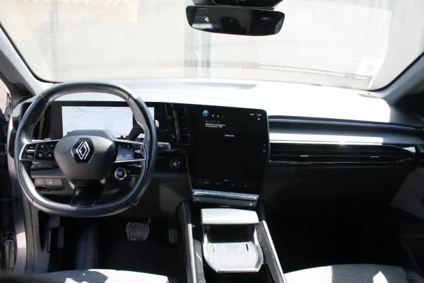 Renault Espace 2024 - 32980 EUR, 56000 km - AUTO.MOTO.pt - 56000km - foto 12 de 22