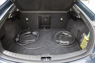 Polestar 2 2021 - 22500 EUR, 138000 km - AUTO.MOTO.pt - 138000km - foto 11 de 46