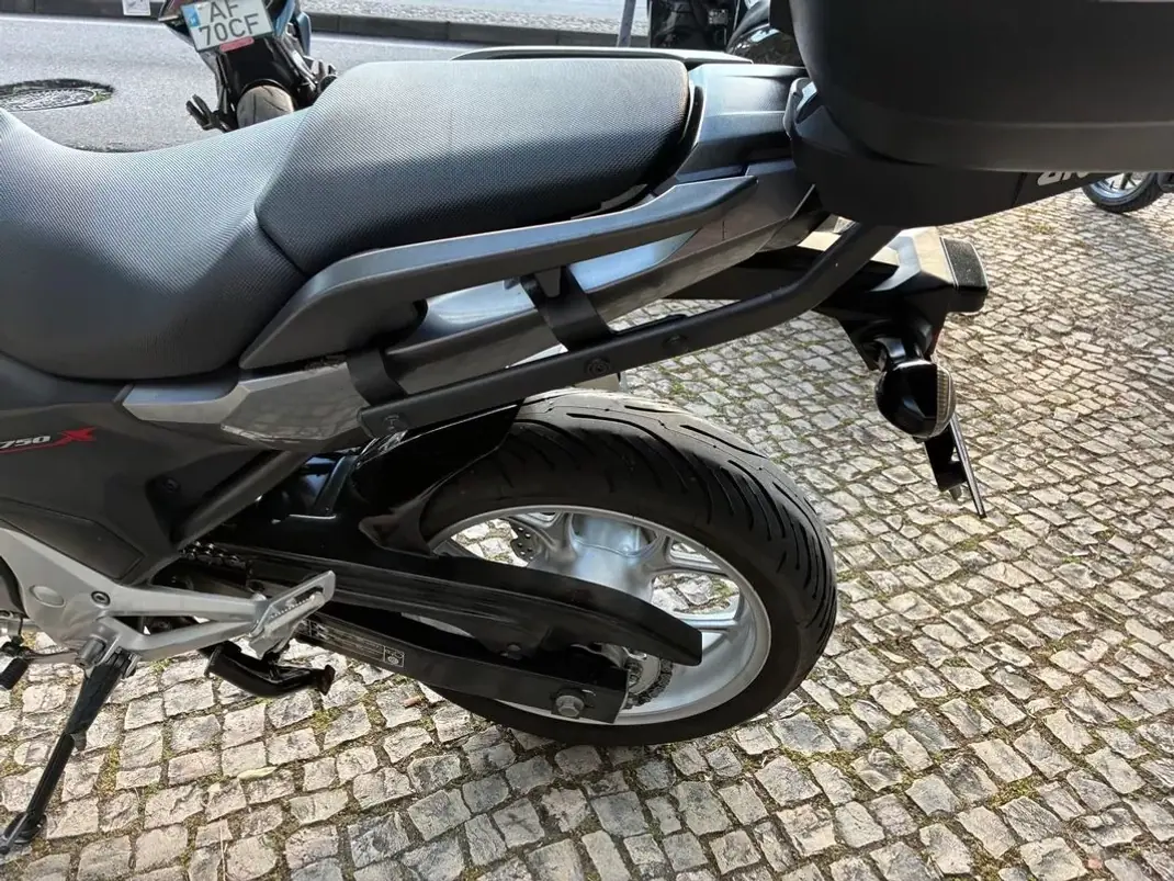 Honda NC750X 2017 - 5650 EUR, 38261 km - AUTO.MOTO.pt - 38261km - foto 11 de 14