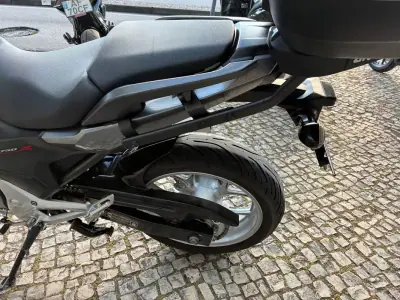 Honda NC750X 2017 - 5650 EUR, 38261 km - AUTO.MOTO.pt - 38261km - foto 11 de 14