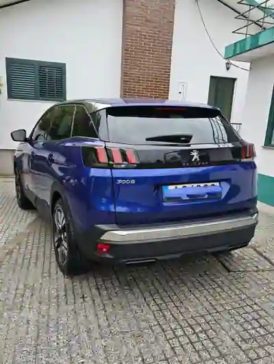 Peugeot 3008 2018 — foto 2 de 10