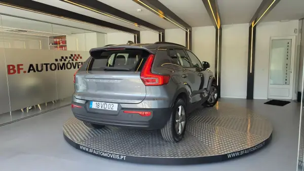 Volvo XC 40 2018 - 21900 EUR, 36539 km - AUTO.MOTO.pt - 36539km - foto 17 de 52