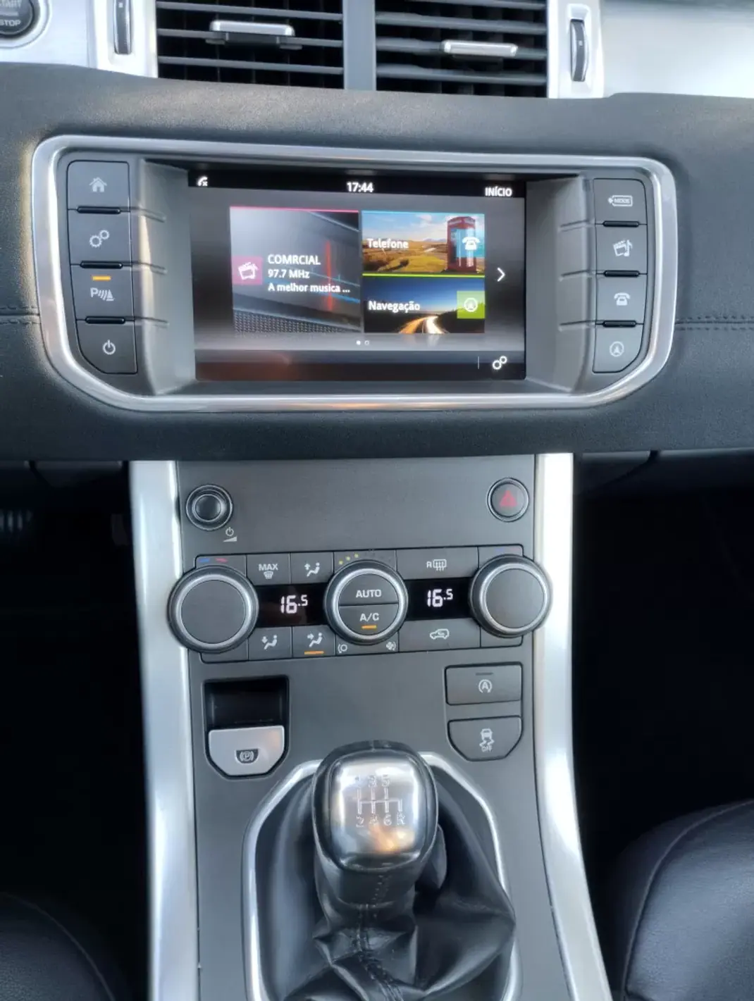Land Rover Range Rover Evoque 2017 - 19500 EUR, 180000 km - 180000km - foto 26 de 30