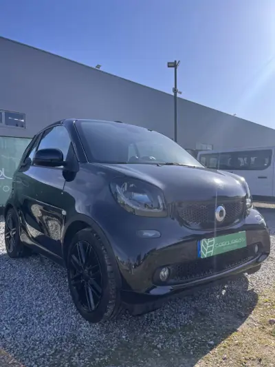 Smart Fortwo Cabrio 2019 - 14000 EUR, 48700 km - AUTO.MOTO.pt - 48700km - foto 3 de 19