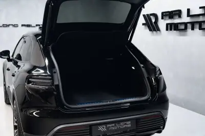 Porsche Macan 2026 - 89950 EUR, 6500 km - 6500km - foto 14 de 60