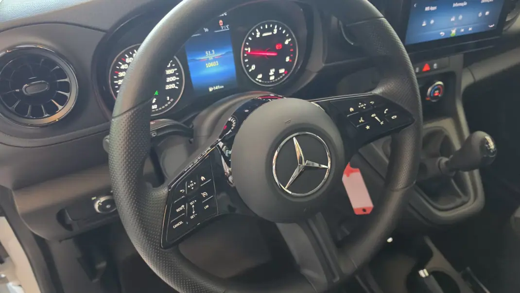 Mercedes-Benz Citan 2025 - 24950 EUR, 10603 km - AUTO.MOTO.pt - 10603km - foto 37 de 50
