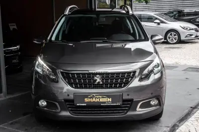 Peugeot 2008 2018 - 8750 EUR, 72668 km - AUTO.MOTO.pt - 72668km - foto 7 de 39