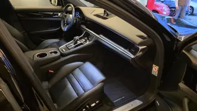 Porsche Panamera 2020 - 84500 EUR, 42501 km - AUTO.MOTO.pt - 42501km - foto 48 de 51