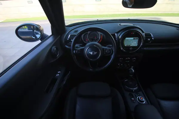 MINI Clubman 2017 - 14990 EUR, 195000 km - 195000km - foto 22 de 29