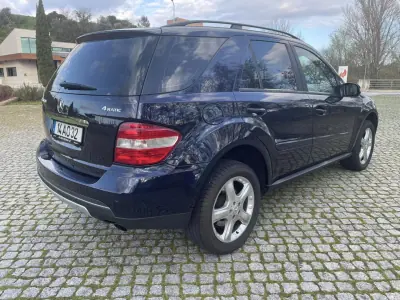 Mercedes-Benz ML 320 2005 - 18900 EUR, 207000 km - AUTO.MOTO.pt - 207000km - foto 5 de 11