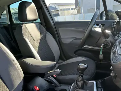 Opel Crossland X 2020 - 14900 EUR, 95000 km - 95000km - foto 47 de 51