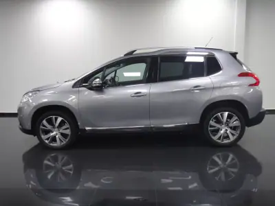 Peugeot 2008 2015 - 8990 EUR, 88000 km - AUTO.MOTO.pt - 88000km - foto 4 de 25