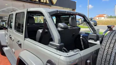 Jeep Wrangler Unlimited 2023 - 71900 EUR, 37675 km - AUTO.MOTO.pt - 37675km - foto 10 de 23