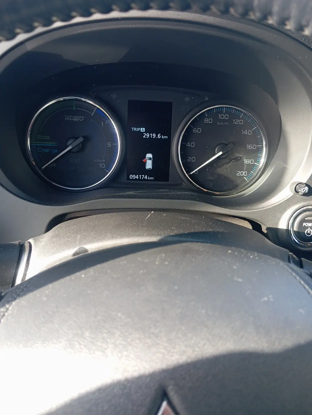 Mitsubishi Outlander 2019 - 23500 EUR, 95000 km - AUTO.MOTO.pt - 95000km - foto 8 de 15