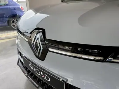 Renault Mégane E-Tech 2022 - 24999 EUR, 27000 km - AUTO.MOTO.pt - 27000km - foto 14 de 116