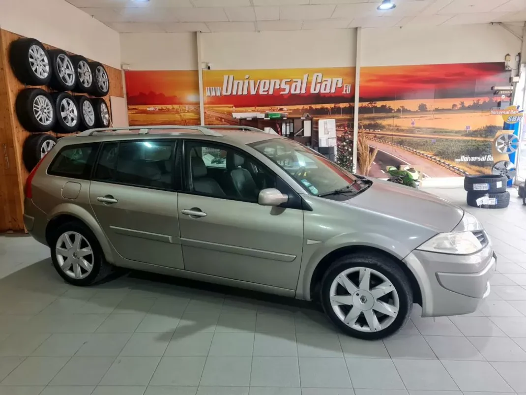 Renault Mégane Break 2007 - 5900 EUR, 187000 km - AUTO.MOTO.pt - 187000km - foto 2 de 16