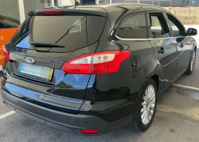Ford Focus SW 2011 - 7490 EUR, 159718 km - AUTO.MOTO.pt - 159718km - foto 6 de 14