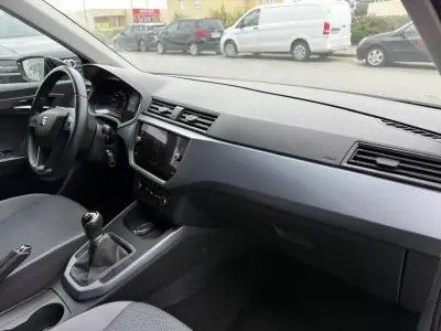 SEAT Arona 2017 - 13750 EUR, 116324 km - AUTO.MOTO.pt - 116324km - foto 14 de 17