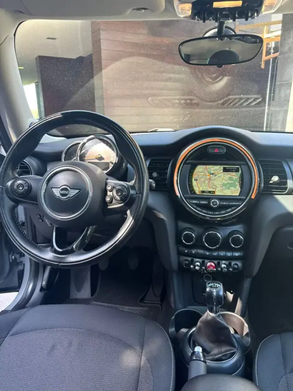 MINI Cooper 2016 - 13900 EUR, 160000 km - AUTO.MOTO.pt - 160000km - foto 13 de 24