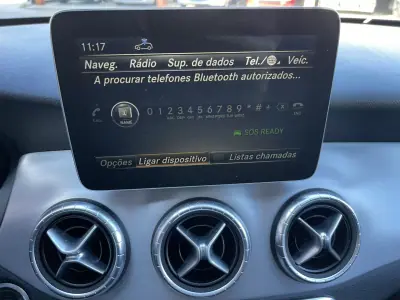 Mercedes-Benz CLA 200 2017 - 27990 EUR, 133325 km - AUTO.MOTO.pt - 133325km - foto 16 de 24