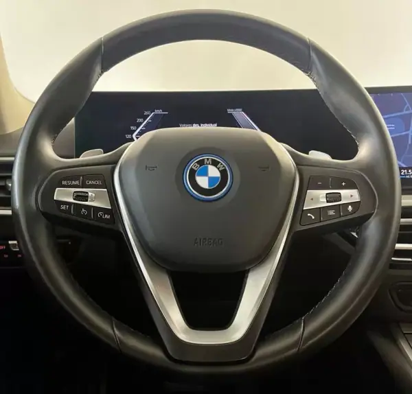 BMW 320 2024 - 34500 EUR, 28000 km - AUTO.MOTO.pt - 28000km - foto 11 de 41
