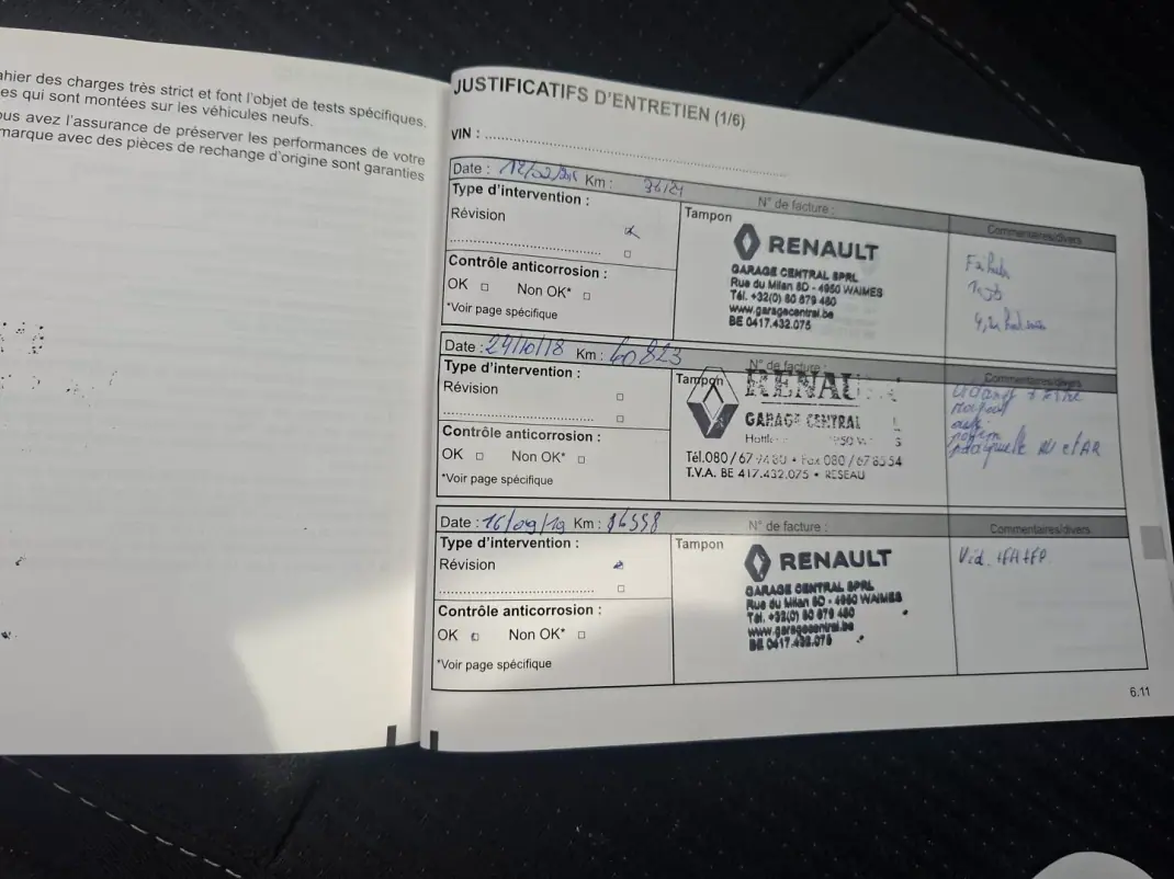 Renault Mégane Sport Tourer 2017 - 11530 EUR, 167840 km - AUTO.MOTO.pt - 167840km - foto 13 de 31