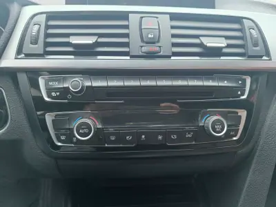 BMW 418 Gran Coupé 2017 - 19899 EUR, 172577 km - AUTO.MOTO.pt - 172577km - foto 28 de 32