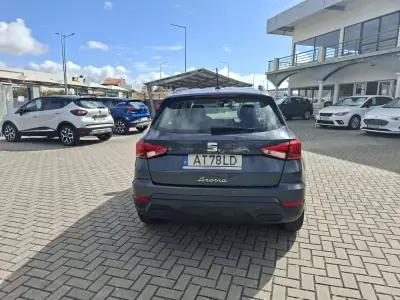 SEAT Arona 2022 - 15750 EUR, 47500 km - AUTO.MOTO.pt - 47500km - foto 7 de 28