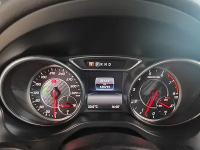 Mercedes-Benz CLA 45 AMG 2016 - 35750 EUR, 126000 km - AUTO.MOTO.pt - 126000km - foto 35 de 48