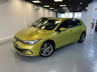 Volkswagen Golf 2021 - 16990 EUR, 50000 km - AUTO.MOTO.pt - 50000km - foto 5 de 34
