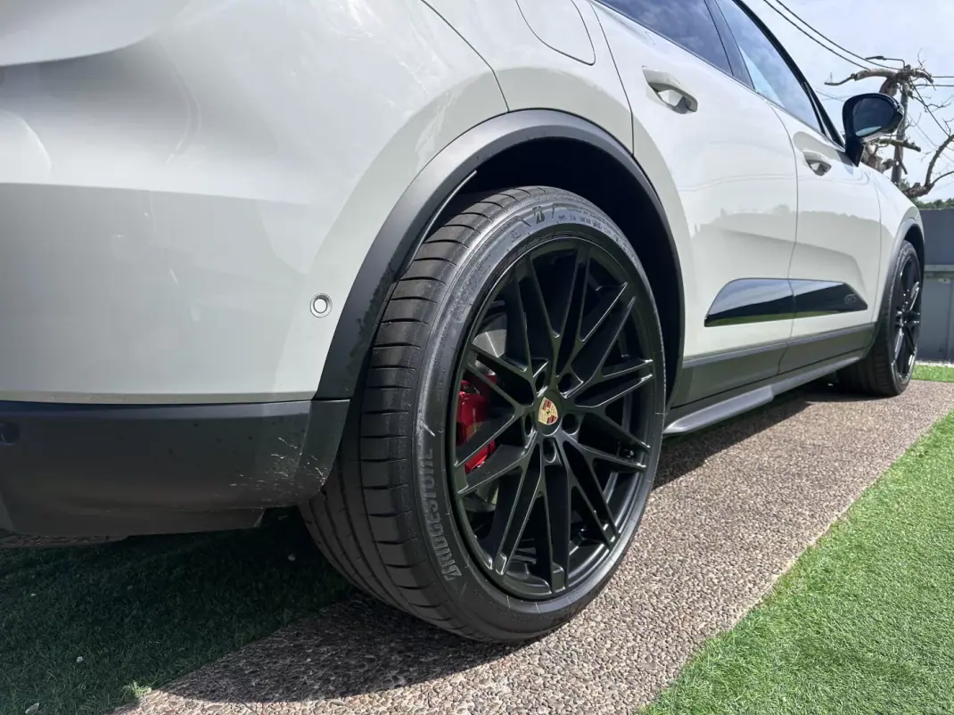 Porsche Macan 2026 - 129000 EUR, 2200 km - AUTO.MOTO.pt - 2200km - foto 21 de 85