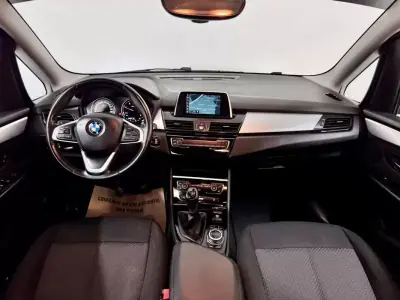 BMW 218 Gran Tourer 2018 - 14750 EUR, 148000 km - AUTO.MOTO.pt - 148000km - foto 24 de 54