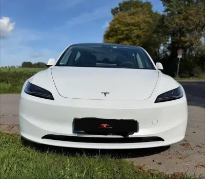 Tesla Model 3 2024 — photo 6 of 7